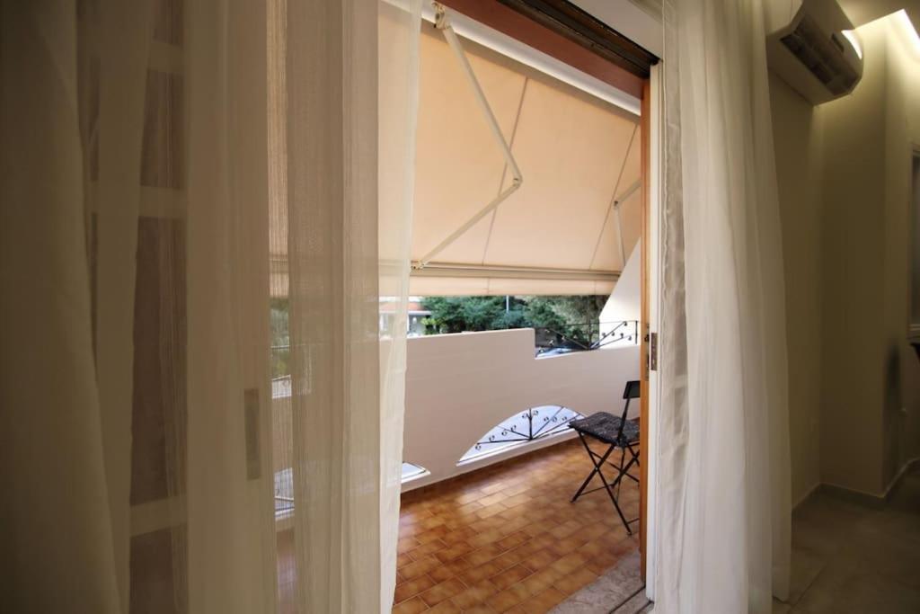 Eclectic Apartment Near Downtown Heraklion  Exterior photo